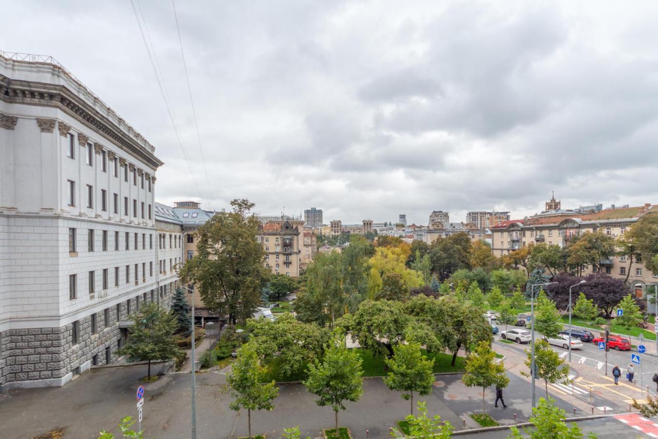 Dayflat Apartments Maidan Area Киев Экстерьер фото