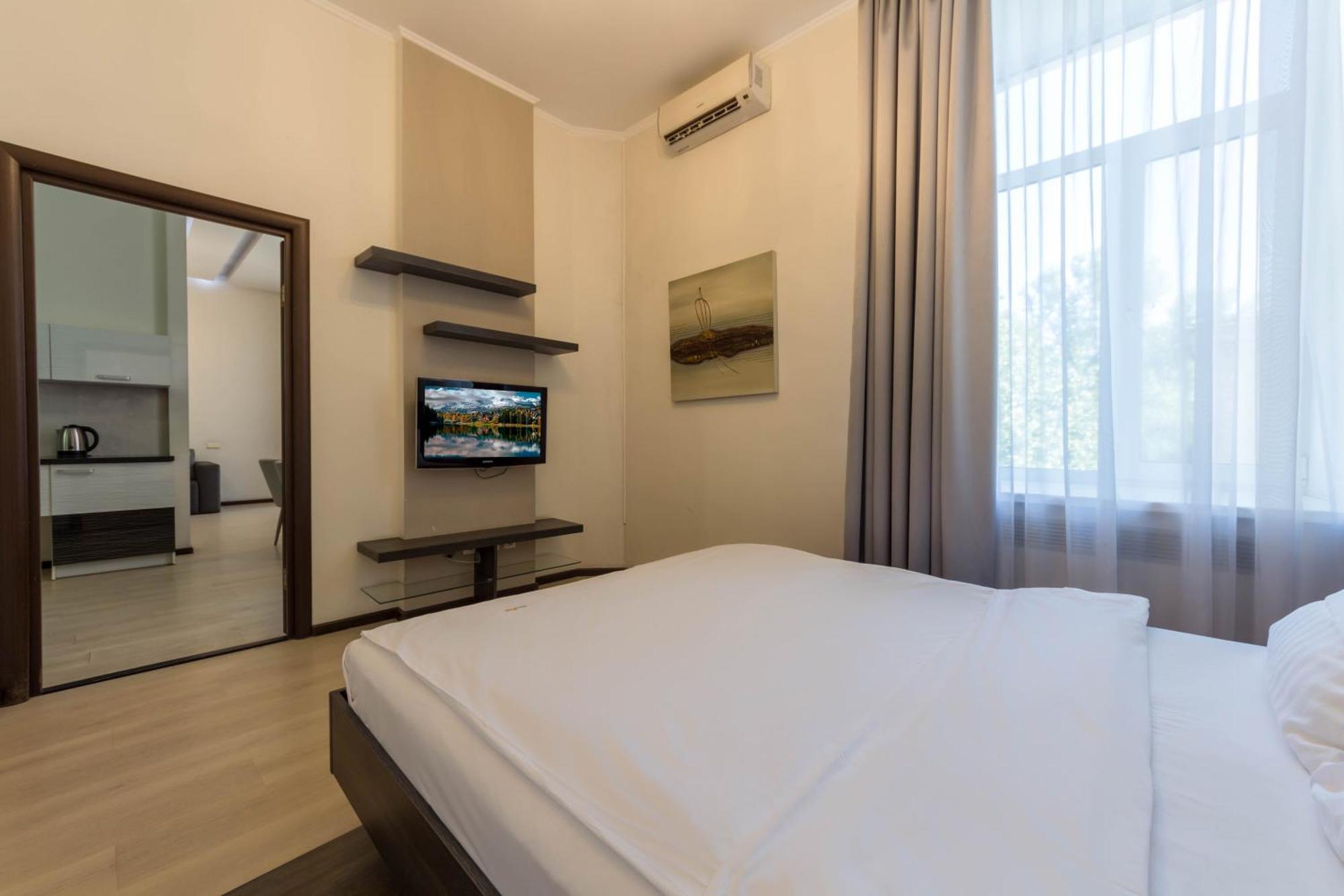 Dayflat Apartments Maidan Area Киев Экстерьер фото