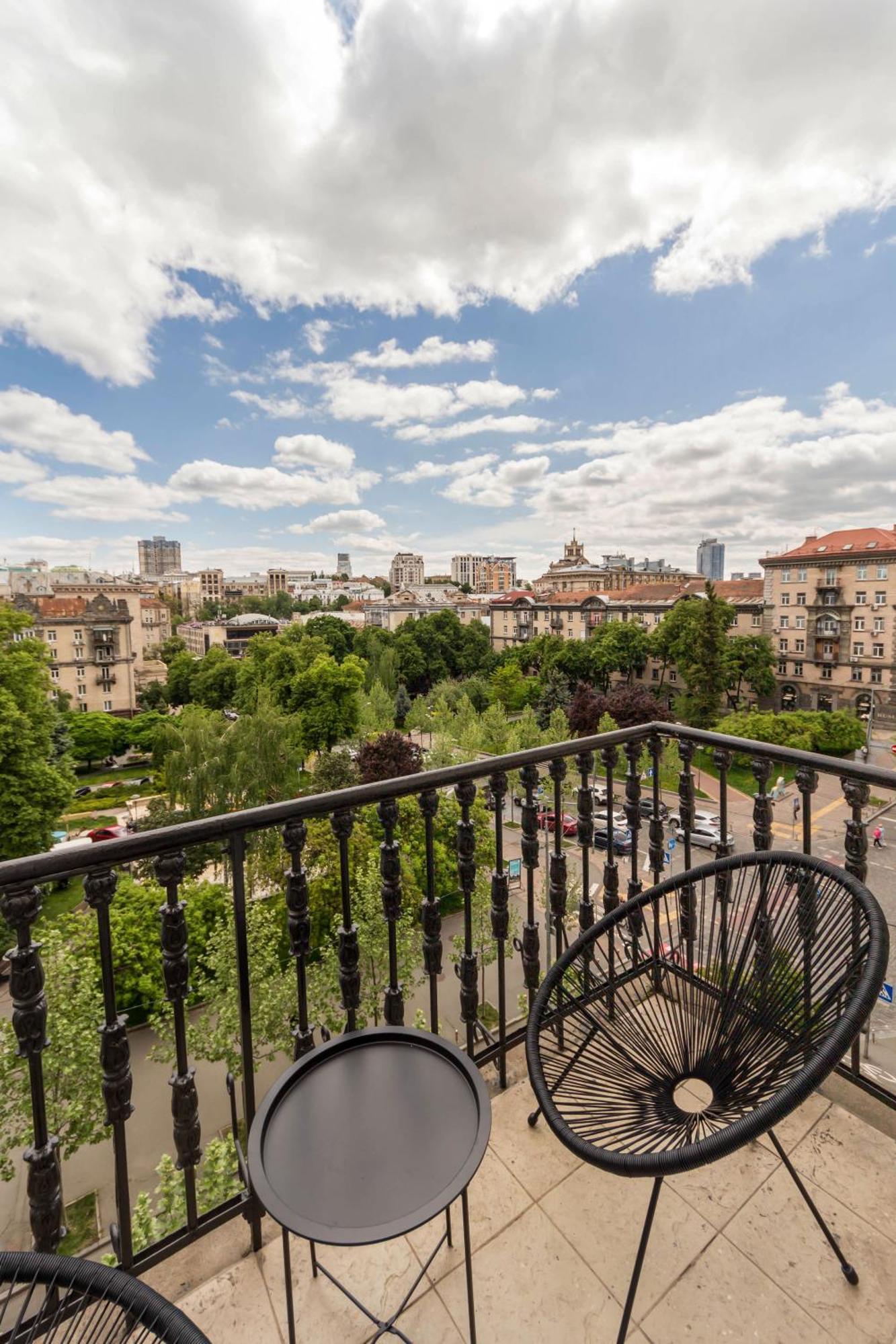 Dayflat Apartments Maidan Area Киев Экстерьер фото